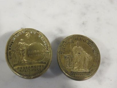 Deux cachets à cire en laiton, d’officier....