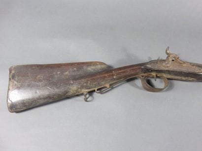 Fusil de chasse à silex transformé à percussion,...