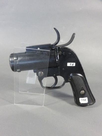 Etats-Unis. AN – M 8. Pistolet signaleur...