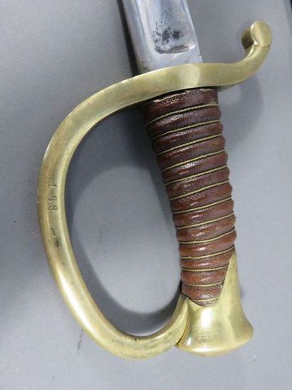 Sabre de canonnier monté modèle 1829. Poignée...
