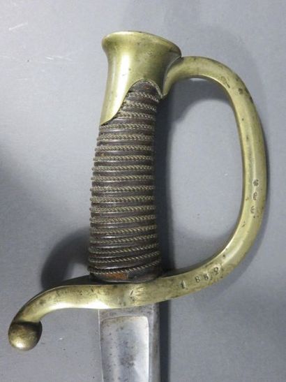 Sabre de canonnier monté modèle 1829. Poignée...