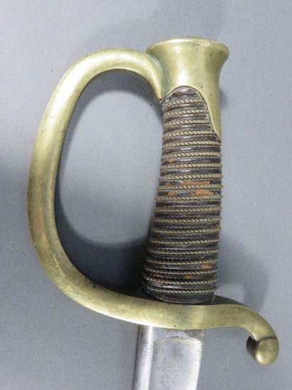 Sabre de canonnier monté modèle 1829. Poignée...
