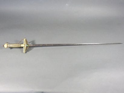 Epée de Cour ou d'Officier. Monture en laiton...