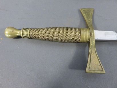 Dague de franc maçon. Fusée filigranée de...
