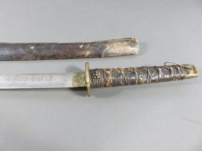 Sabre Katana indochinois. Poignée recouverte...