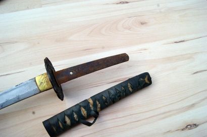 Sabre Katana indochinois. Poignée recouverte...