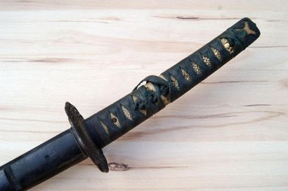 Sabre Katana indochinois. Poignée recouverte...