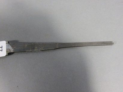 Lame de sabre d'officier de marine, à dos...