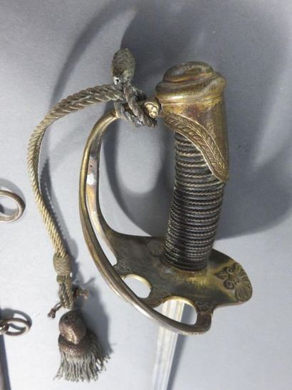 Sabre d’enfant au modèle des officiers de...