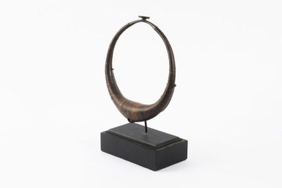 Collier kalabuhu. composé de disques de noix...