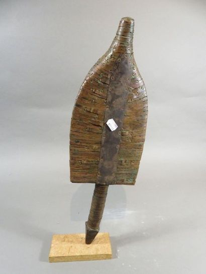 Figure de reliquaire. Ame de bois plaquée...