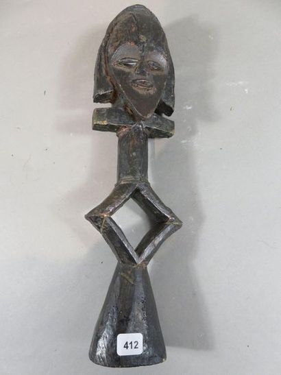 Figure de reliquaire. Ame de bois plaquée...