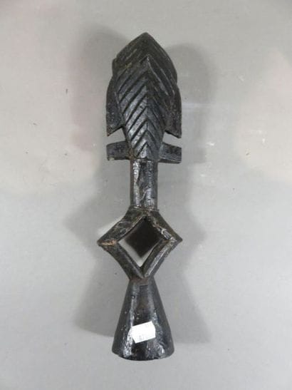 Figure de reliquaire. Ame de bois plaquée...