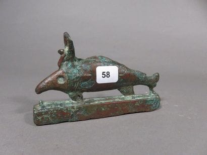 Statuette représentant un Oxyrinque sur une...
