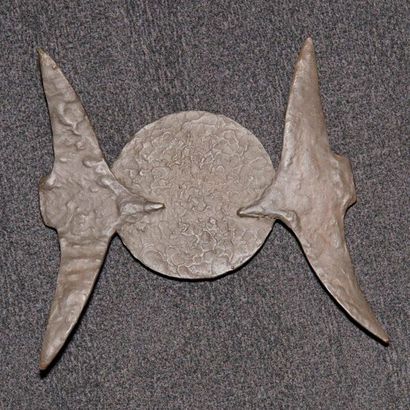 Pierre MANOLI, 1927-2001

Deux oiseaux

bronze...