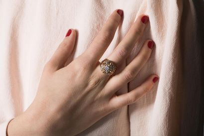 Bague en or jaune et platine, corps multifils...
