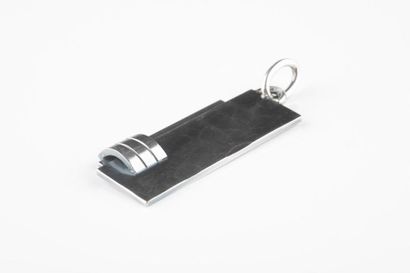 Jean DESPRÉS (1889-1980) 

Pendentif rectangulaire...