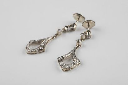 Paire de boucles d’oreilles pendantes en...