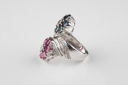 Importante bague toi et moi en or gris ornée...