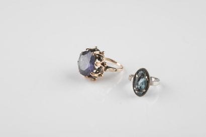Bague en vermeil ornée d’une alexandrite...