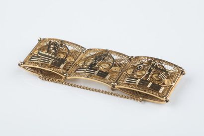 Bracelet manchette filigrane, en or jaune...