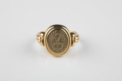 Chevalière en vermeil gravée 