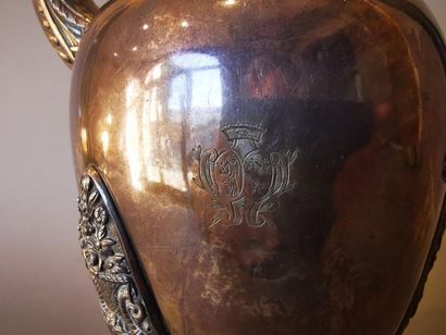 CAFETIERE en argent. PARIS OU PROVINCE, orfèvre...