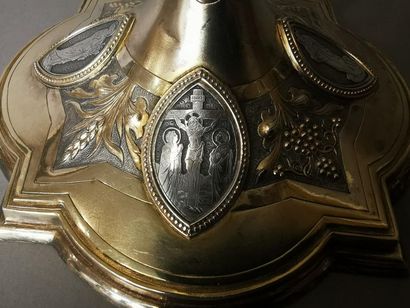 CALICE ET PATENE en argent et argent doré....