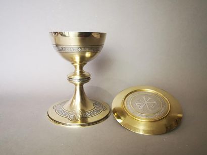CALICE ET PATENE en argent et argent doré....