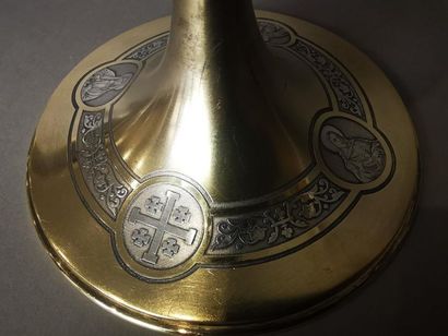 CALICE ET PATENE en argent et argent doré....