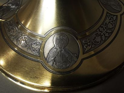 CALICE ET PATENE en argent et argent doré....