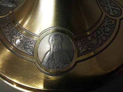 CALICE ET PATENE en argent et argent doré....