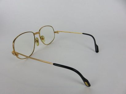 CARTIER, Must, série-limitée

Paire de lunettes...