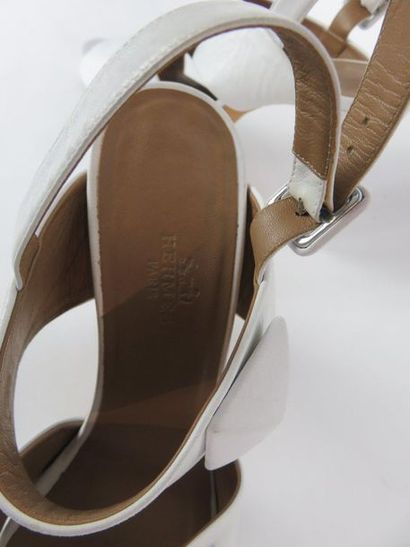 HERMES

Paire de sandales attraction Hermès...