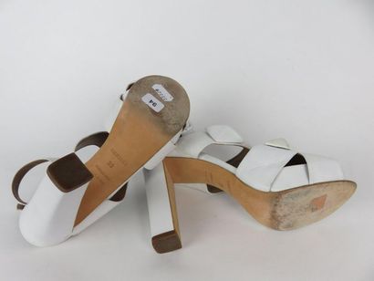 HERMES

Paire de sandales attraction Hermès...