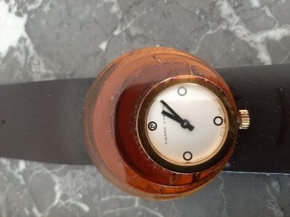 Pierre CARDIN - Montre à boîtier chromé et...
