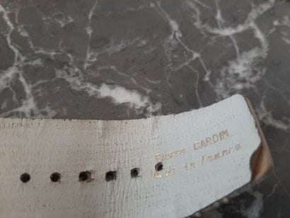 Pierre CARDIN - Montre à boîtier chromé et...