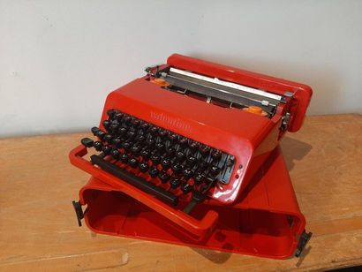 Ettore SOTTSASS - Valentine, 1969. Red plastic...