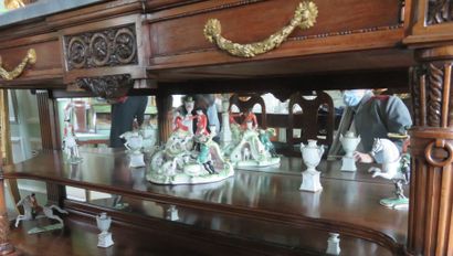 NYMPHENBURG 

Ensemble ornemental en porcelaine...