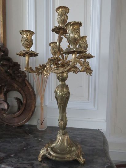 Paire de candélabres en bronze à quatre bras...