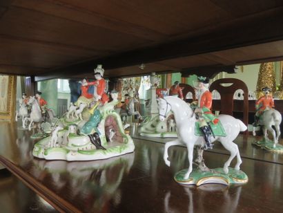 NYMPHENBURG 

Ensemble ornemental en porcelaine...