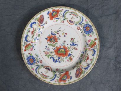 CHINE, Compagnie des Indes 

Assiette en...