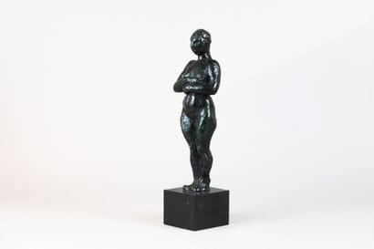 Auguste RODIN 

Nu féminin debout, bras croisés....