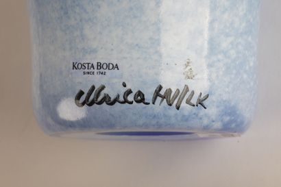 Ulrica HYDMAN-VALLIEN 

Open Minds. 

Vase...