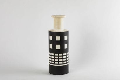 Ettore SOTTSASS 

Rocchetto. 

Vase en céramique...