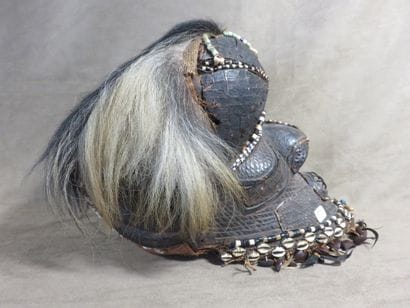 Masque heaume bwoom Il se caractérise par...