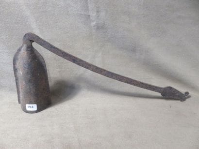Deux gongs, un avec un manche (Longueur :...
