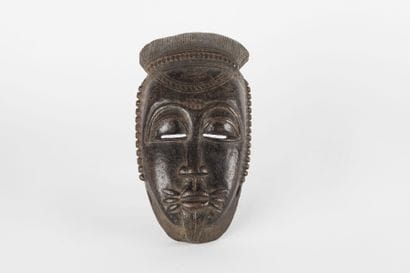 Ndoma portrait mask with idealized face....