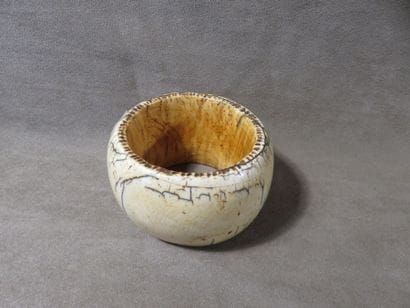 Bracelet de forme ronde. Ivoire (loxodonta...