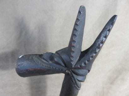 Pig stunner atata wantan, carved with two...